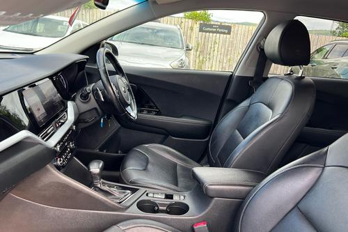 Kia NIRO Photo b2see-ecc34e1f240a6e55967def844016d52db2317770.jpg
