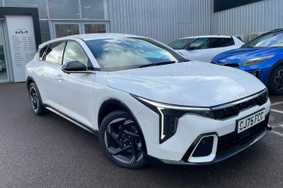 Used 2026 Kia K4 1.6 T-GDi GT-Line Hatchback 5dr Petrol DCT Euro 6 (s/s) (147 bhp) WHITE PEARL at Gravells