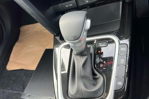Kia XCEED Photo b2see-f0fadba5e1182b1bcbfc6682bda08bb36aac9c17.jpg