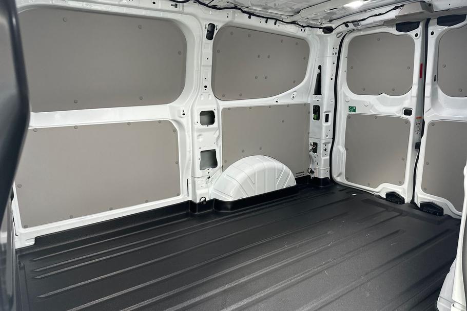 Used Ford TRANSIT CUSTOM CUSTLIMPHEV01 5