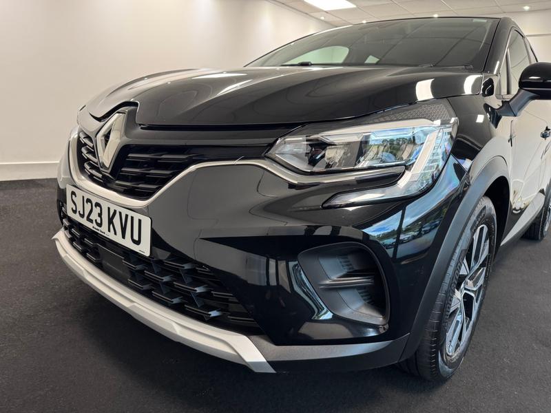 Renault Captur Photo b359711a-959b-476b-8fcb-b244d4057dd7.jpg