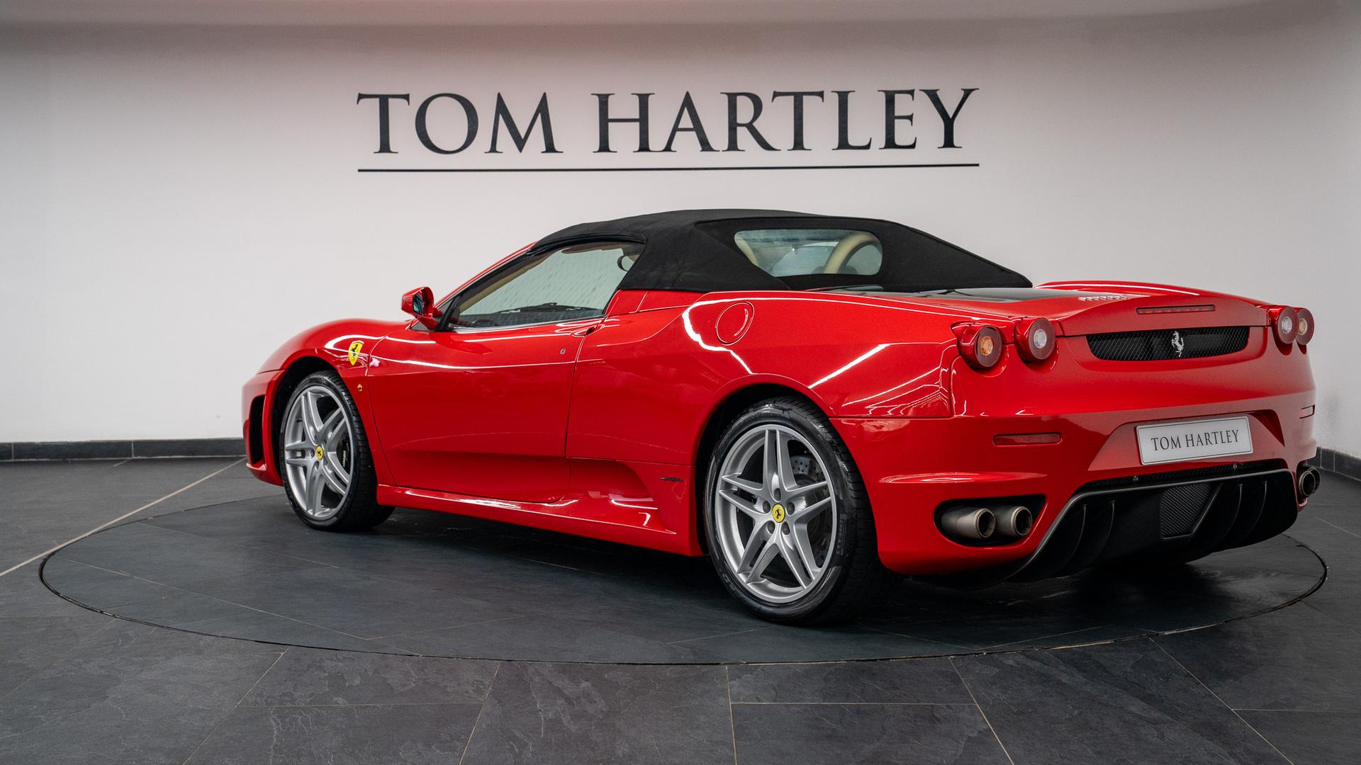 Ferrari F430 Photo b35bd96d-5c08-4f3d-8c4f-175798e85157.jpg