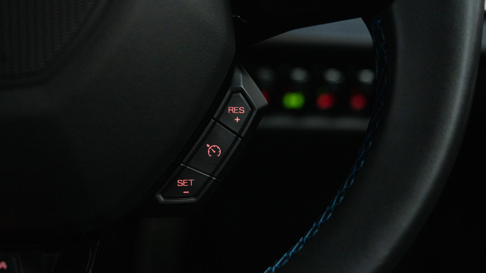 LAMBORGHINI Huracan Photo b35f7da8-559b-4427-8734-439c28084550.jpg