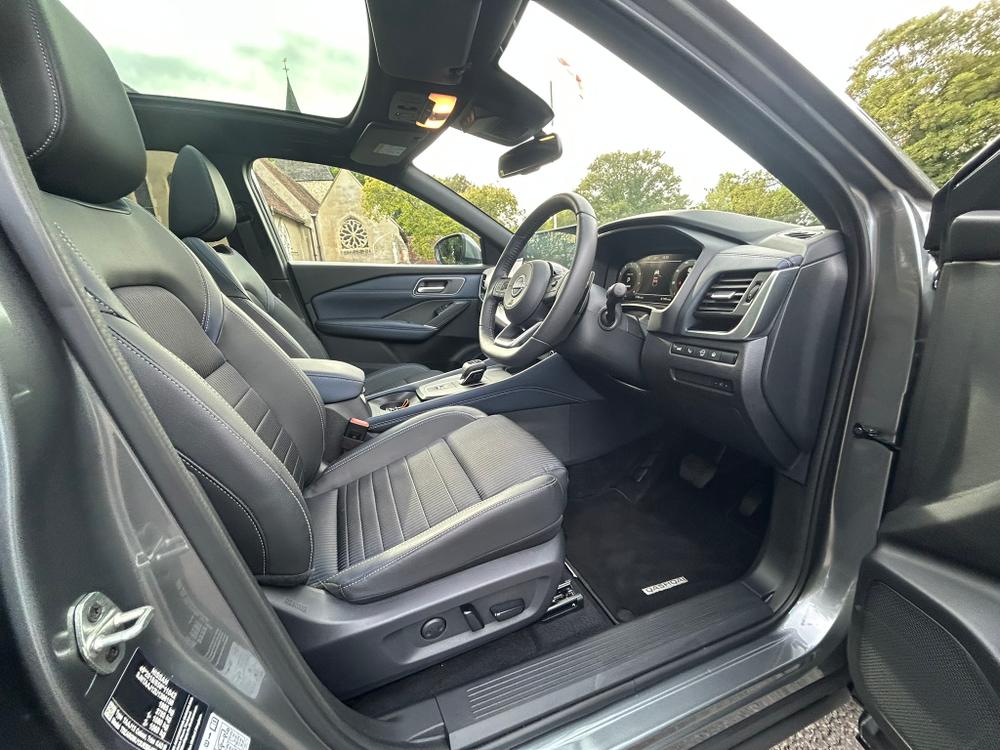 Used Nissan Qashqai LR73UWG 28