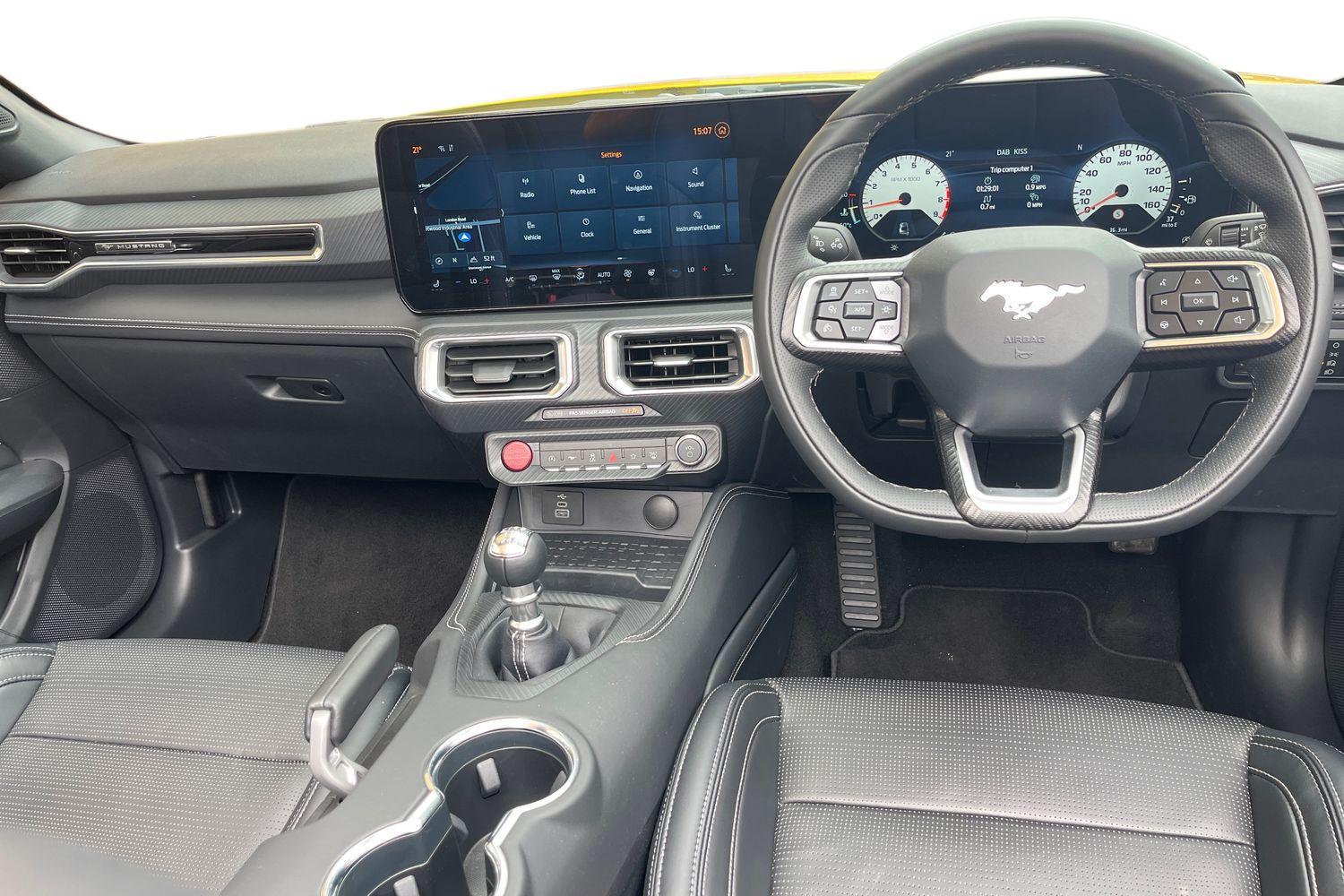 Ford MUSTANG Photo 9