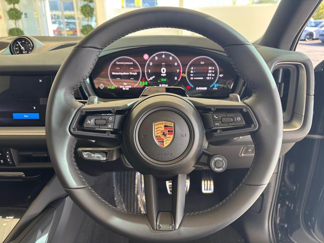 Porsche Cayenne Photo 17