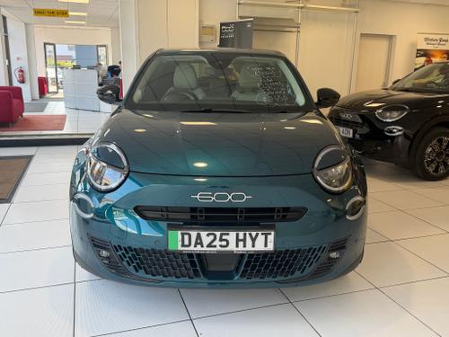 Fiat 600e Photo b39cf86f-7a57-42fc-abac-108485b76139.jpeg