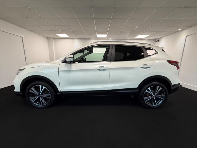 Nissan Qashqai Photo b3a9a3f0-5520-4e43-acb7-5e4767d0828e.jpg