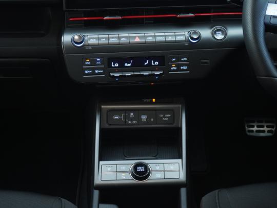 Hyundai KONA Photo b3aa4ce4-023c-4054-871b-c823a044c3b1.jpg