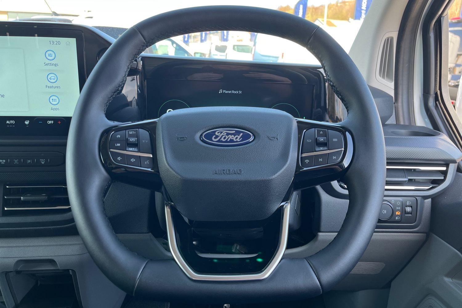 Ford TRANSIT CUSTOM Photo 30