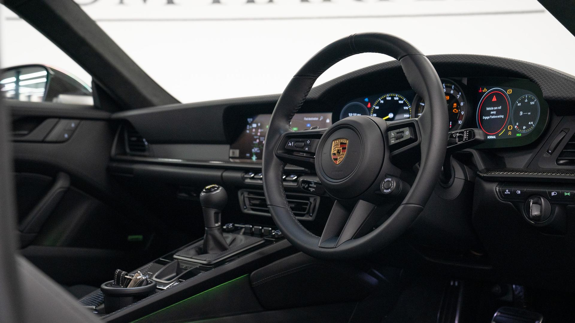 Porsche 911 Photo b3ad4f8b-0671-478d-a252-628710f55178.jpg