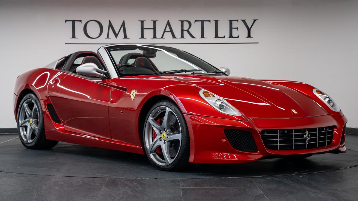 Used 2011 Ferrari 599 SA Aperta Rosso Fuoco (Triple-Layer Pearlescent) at Tom Hartley