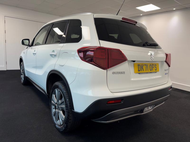 Suzuki Vitara Photo b3b0adda-ea8a-41fd-9230-d93529af0ea8.jpg