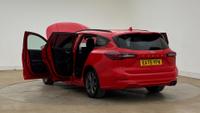 Ford Focus Photo 9