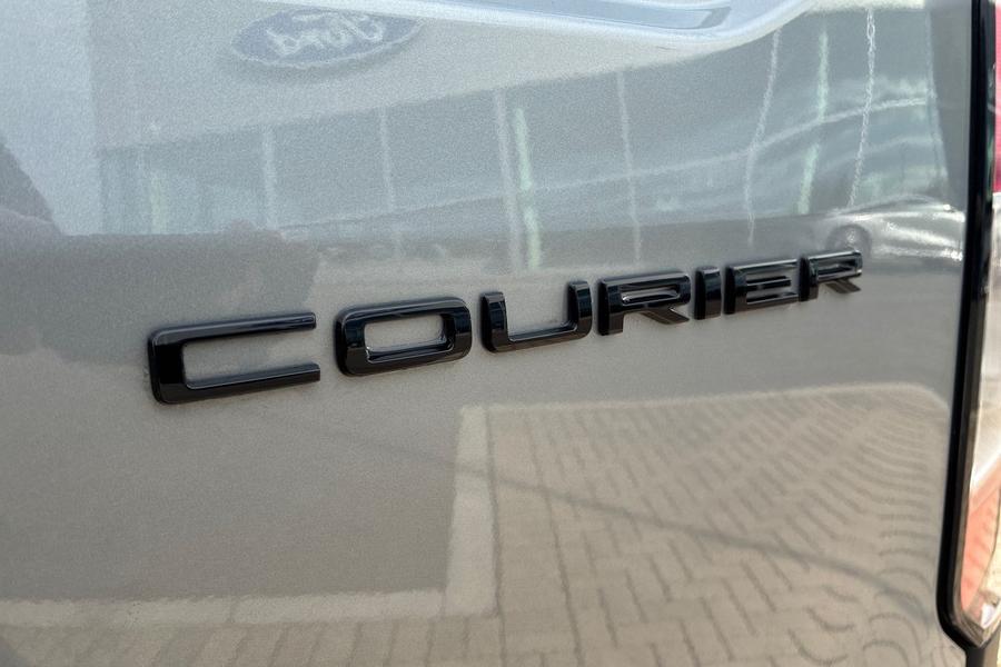 Ford COURIER Photo b3b3fa2d-8ece-4208-bc53-475ed80458ea.jpg