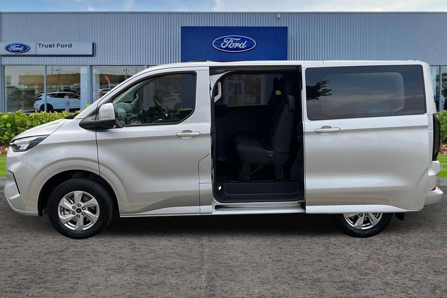 Ford TRANSIT CUSTOM Photo b3b50165-1580-4e11-b264-c10d3f6e2c69.jpg