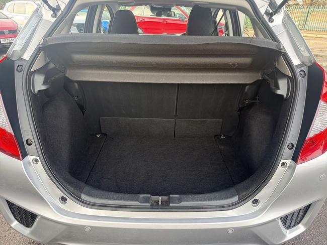 Honda Jazz Photo b3c10c0f-4552-40d9-bb71-acd031fe1c14.jpg