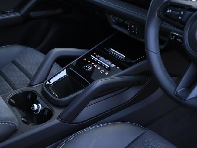 PORSCHE Cayenne Photo 35