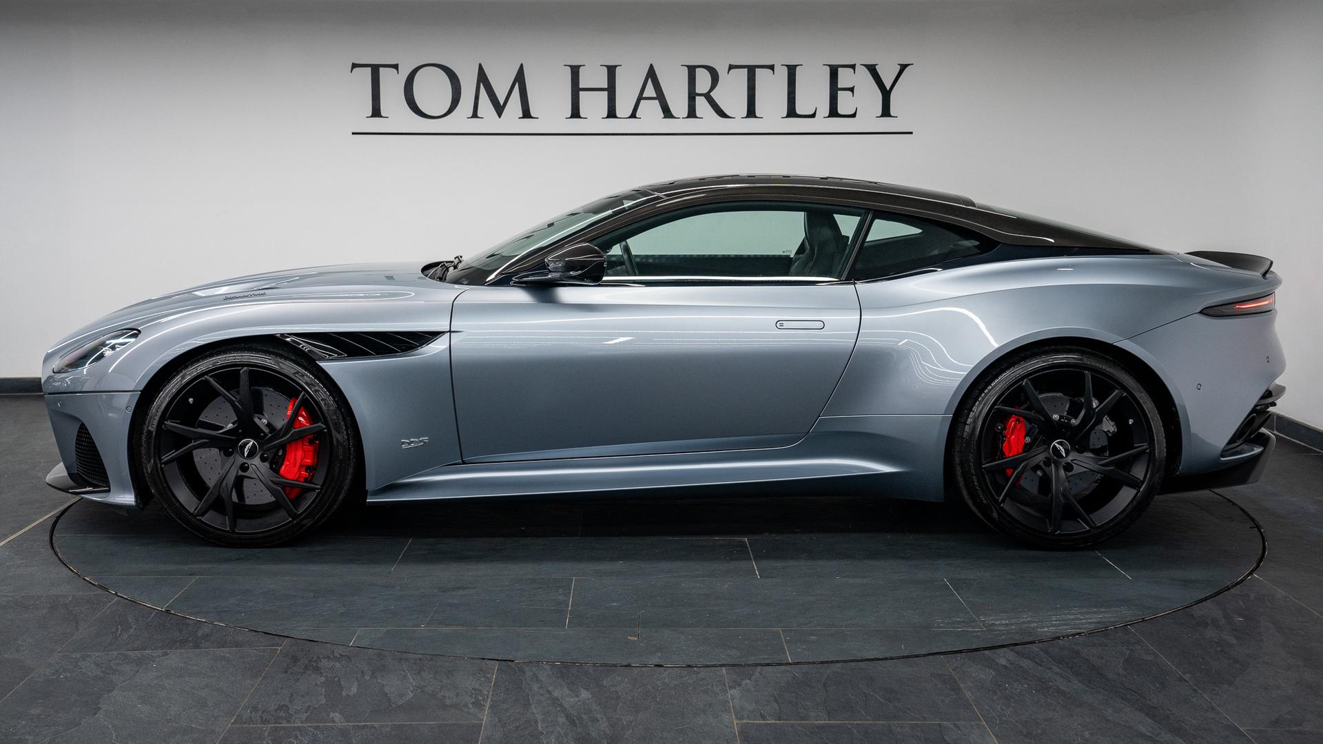 Aston Martin DBS Photo b3c9666e-586a-4101-b41e-36b40ee36a8b.jpg