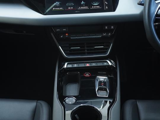 Audi e-tron GT Photo b3dc7d48-6ee9-4cdb-b878-cee20c68ef05.jpg