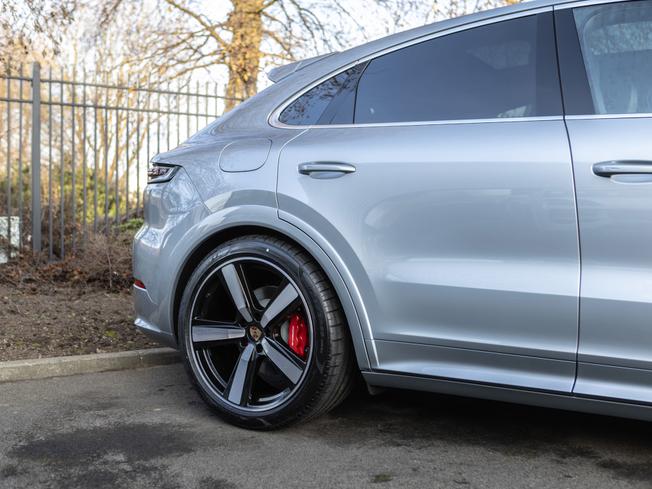 PORSCHE Cayenne Photo 31