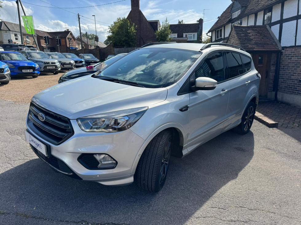 Ford Kuga Photo b3fed4b2-66b9-41e7-9a82-b520ce568209.JPEG