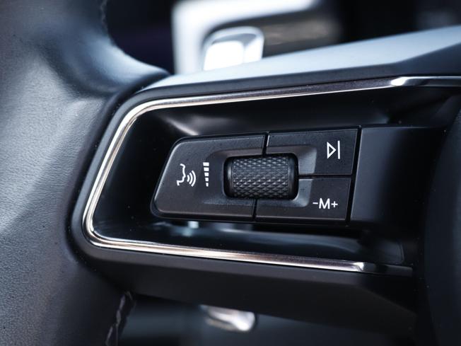 PORSCHE Macan Photo 25