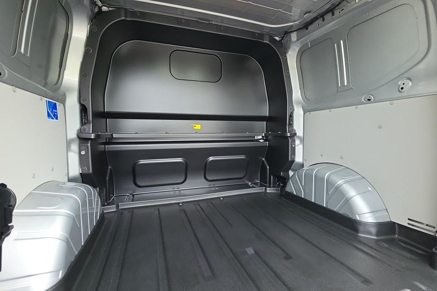 Ford TRANSIT CUSTOM Photo b4063baf-6fcb-4bd2-b82f-9112c2e65bb7.jpg