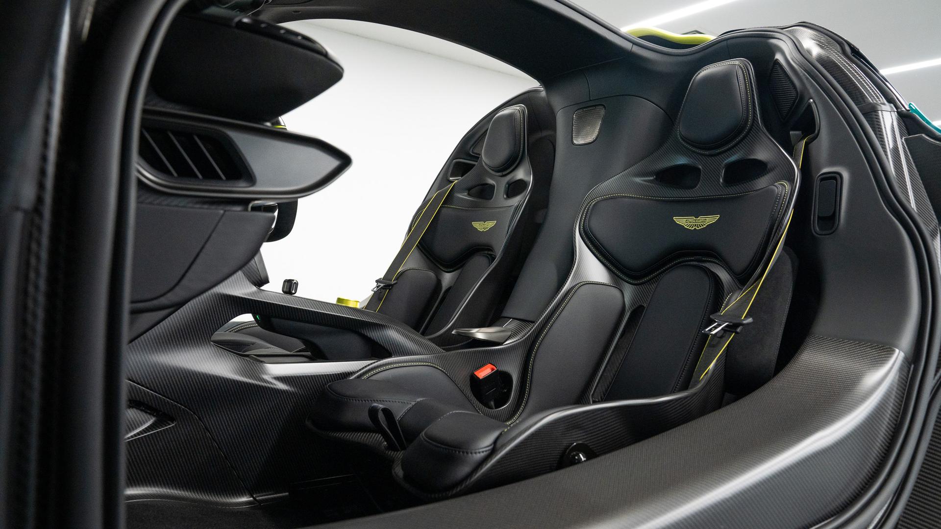 Aston Martin Valhalla Photo b40f0a54-c7ea-4c37-8b08-d335cdc8f052.jpg