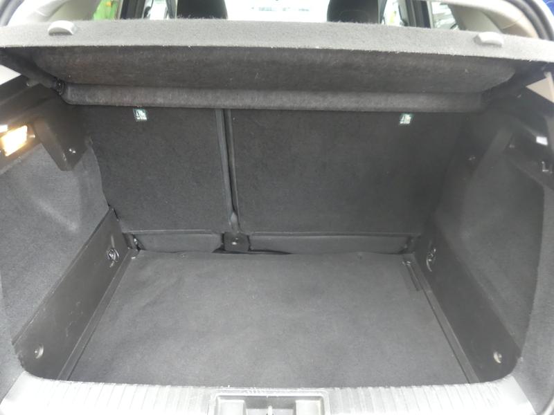 Renault Captur Photo b40f0de2-4ff4-431c-a8a1-913f85055056.jpg