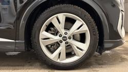 AUDI Q4 e-tron Photo 2