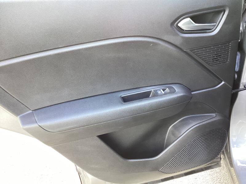 2022 22 RENAULT CAPTUR