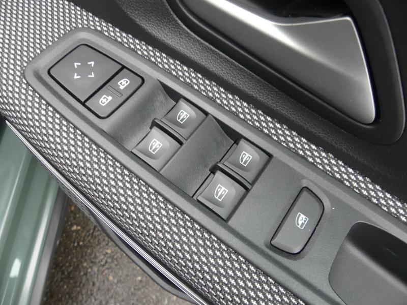 Dacia Jogger Photo b4377b57-0fb5-4b18-ab29-0aeeb6c9b0b5.jpg