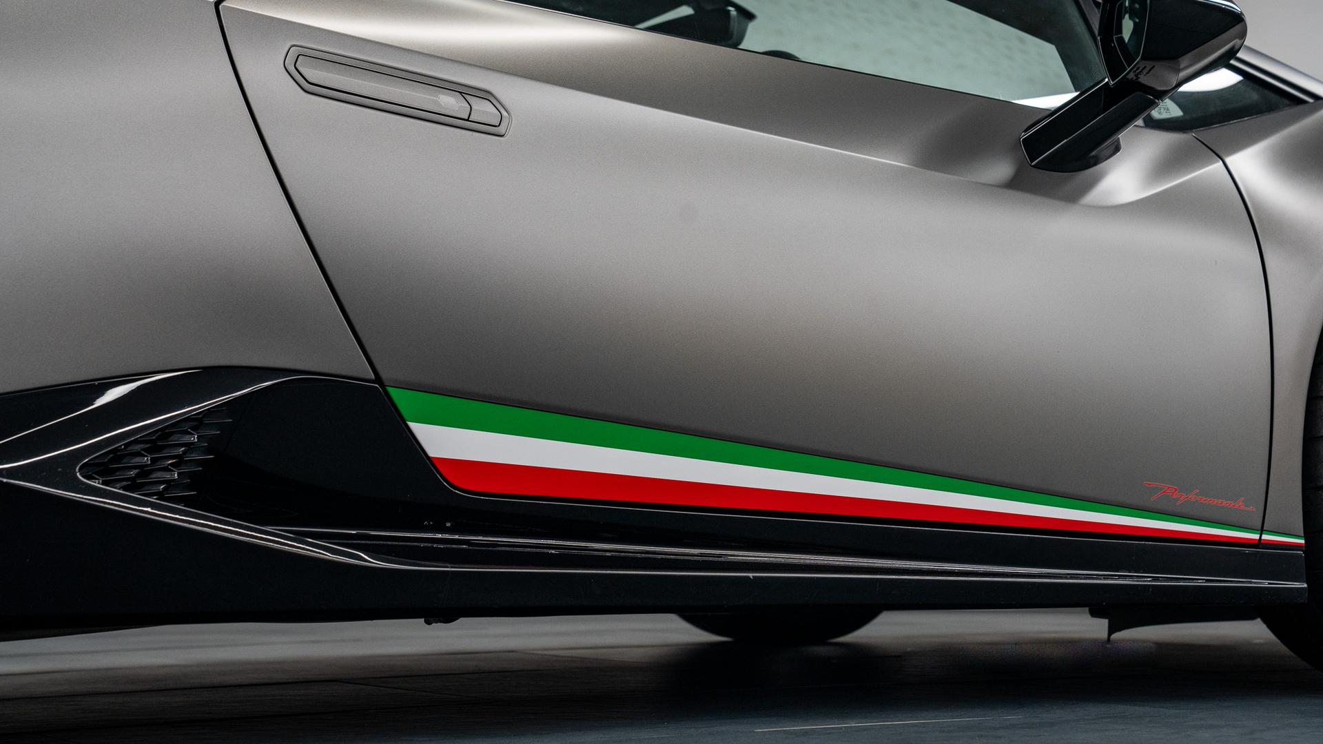 LAMBORGHINI Huracan Photo b4386aeb-a9cd-4a16-baf5-769d82fc8e54.jpg