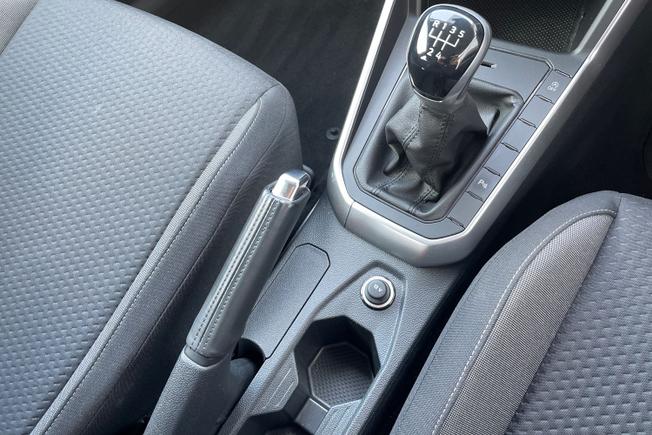 VOLKSWAGEN Polo Photo 37