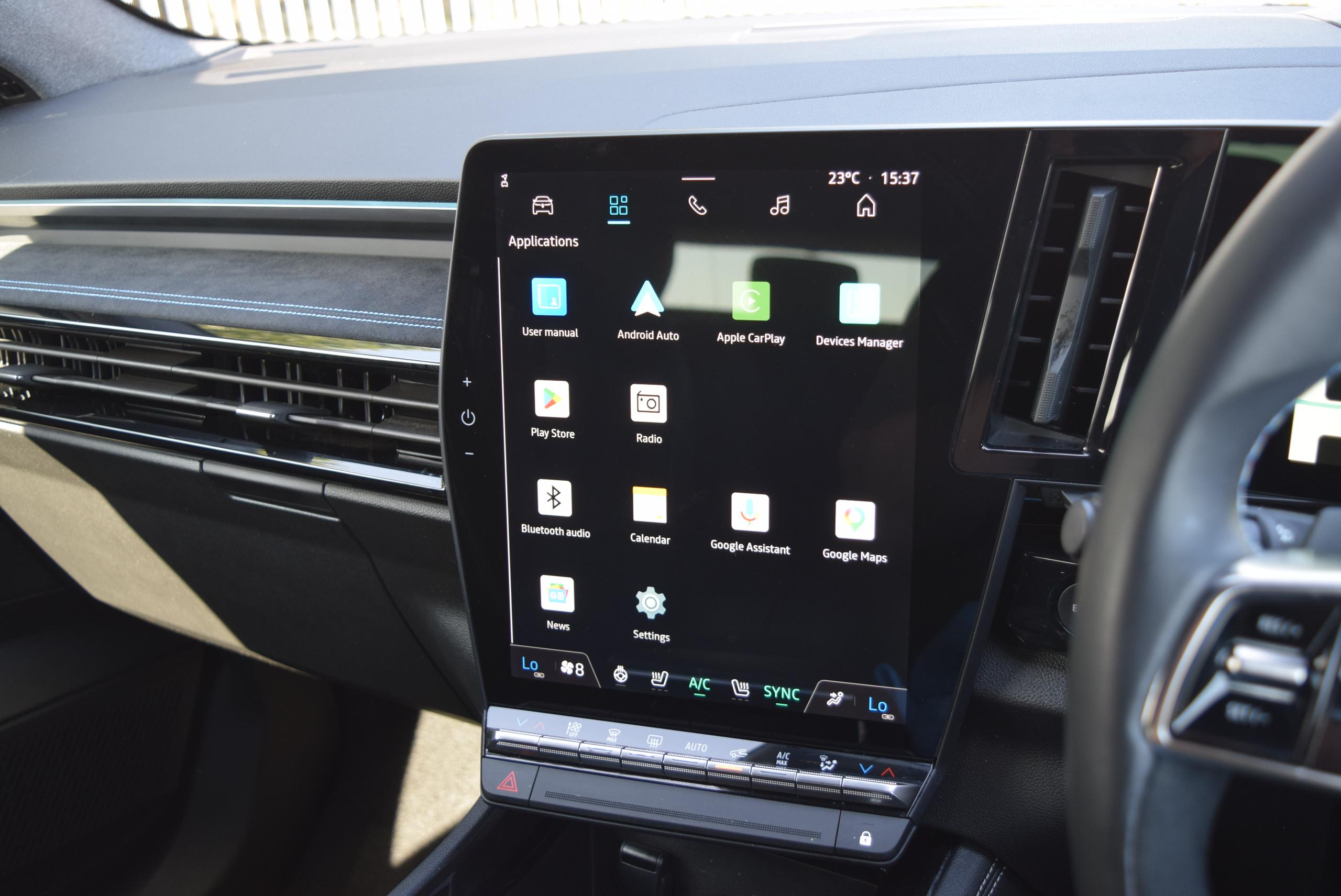 2023 RENAULT AUSTRAL E-Tech FHEV Techno Esprit Alpine 5dr Auto - vehicle photo 23 for sale on PureCar