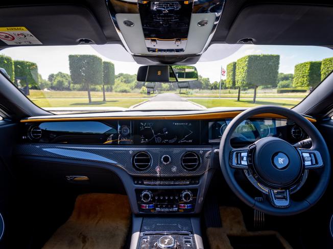 ROLLS-ROYCE Spectre Photo 10