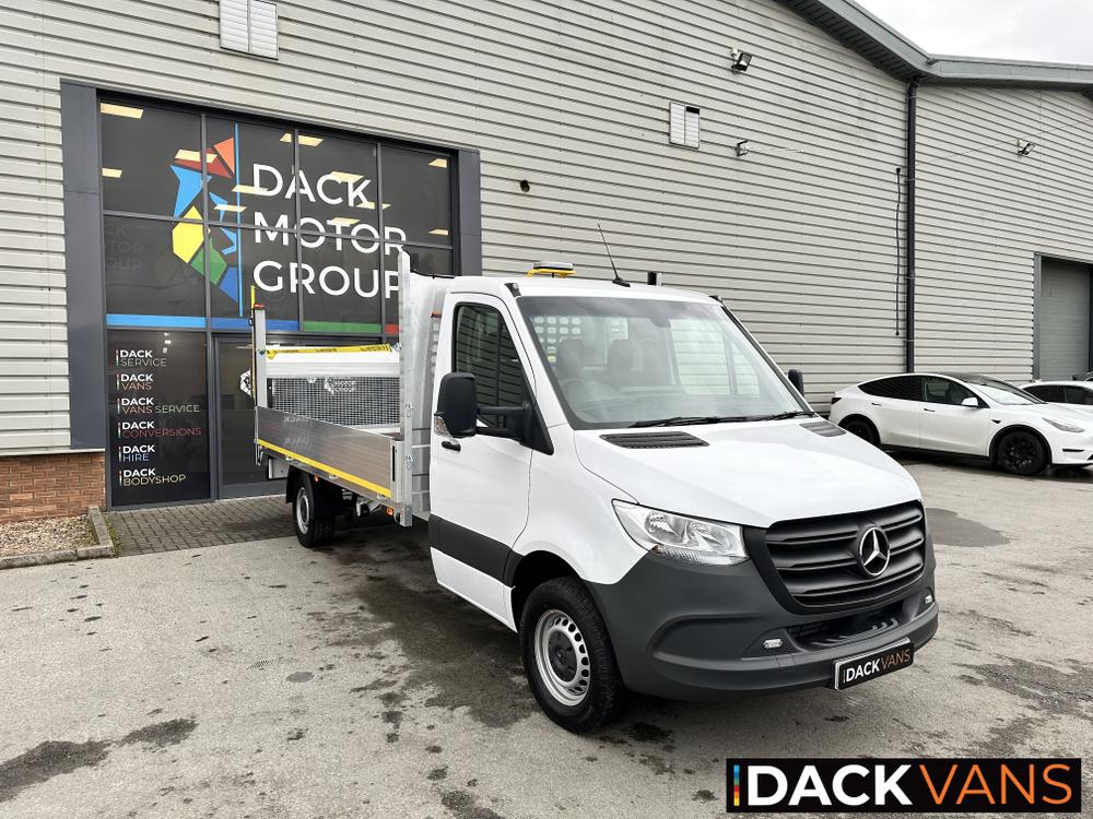 Mercedes-Benz Sprinter Photo b45b87b5-9b73-4497-b39d-6b90d6f38ca0.jpg