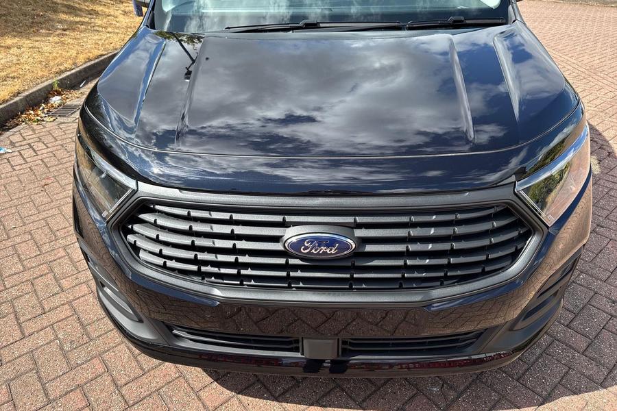 Ford TRANSIT CONNECT Photo b46465f0-f60d-4317-b0f3-cef05e932a92.jpg