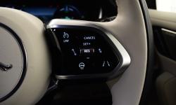 Jaguar I-PACE Photo 10