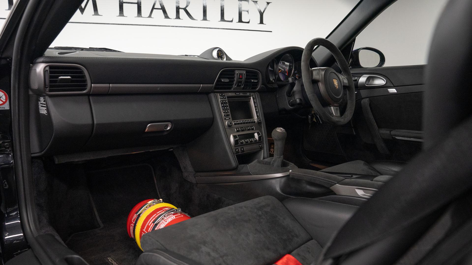 Porsche 911 Photo b475b832-11ce-4d6b-894e-d78b305863d1.jpg