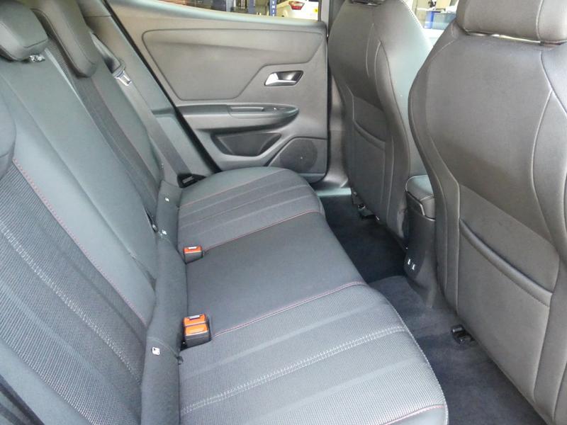 Vauxhall Mokka Photo b48445e4-19bc-47b0-ba41-598770822372.jpg