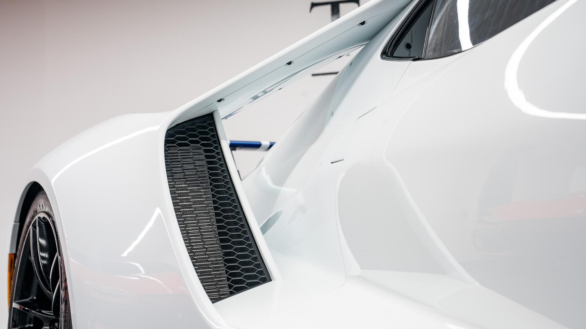 Ford GT Photo b4927d43-424f-499a-8a97-df2edcf50b42.jpg