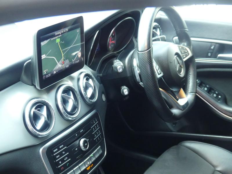 Mercedes-Benz CLA Photo b49af752-e267-4fa9-8b8f-6a82b463dbc3.jpg