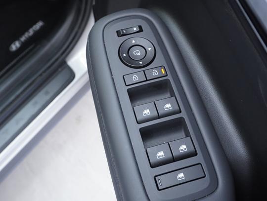 Hyundai Santa Fe Photo b4c73a15-e08a-43c9-b871-e8ea571c3a9a.jpg