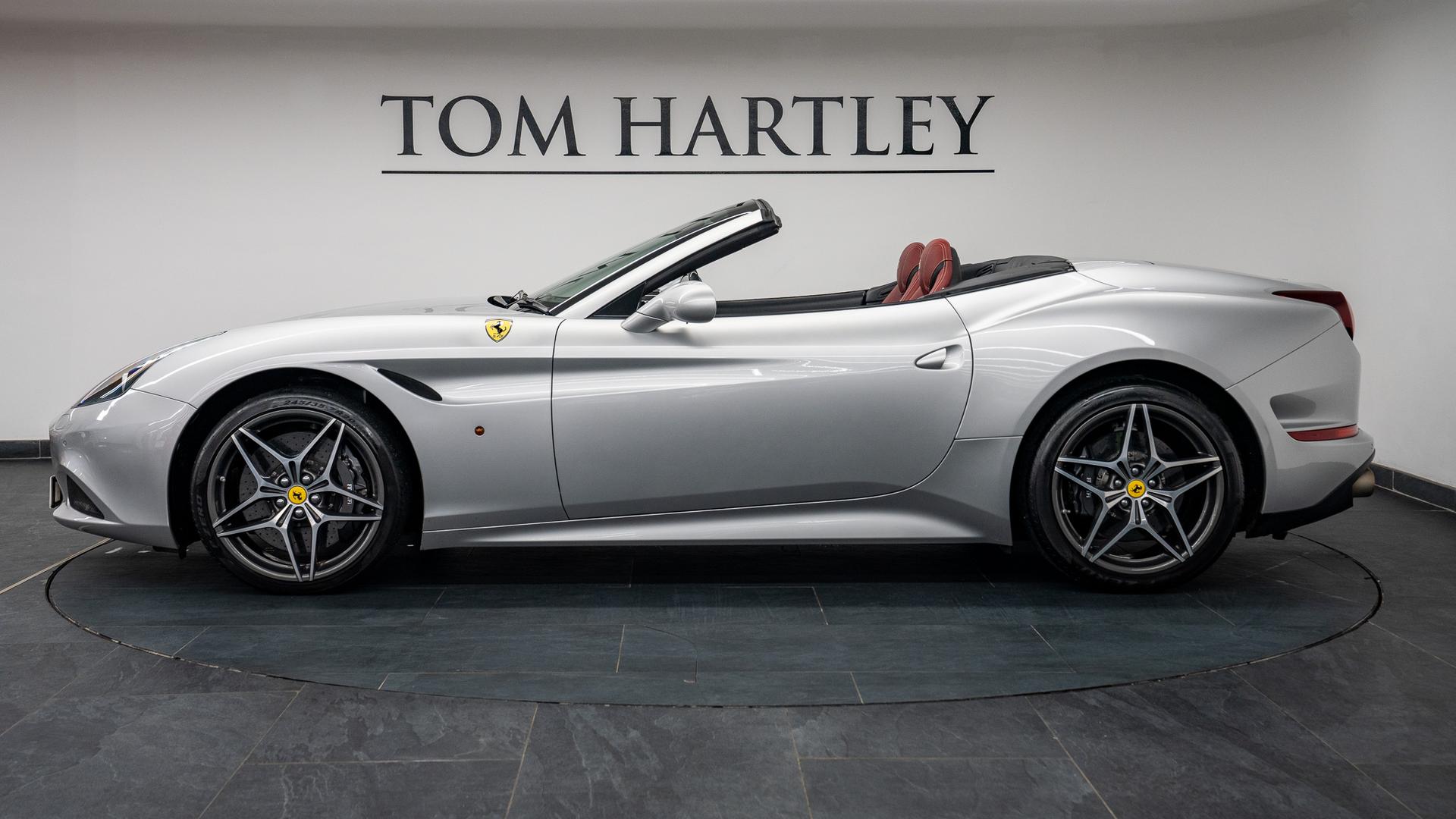 Ferrari California Photo b4cc87f4-5134-4a14-b975-1988a76d188d.jpg
