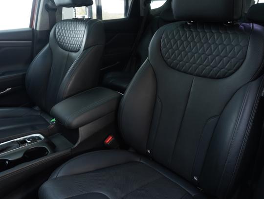 Hyundai Santa Fe Photo b4e39821-7a28-494e-b46c-4308663433fd.jpg
