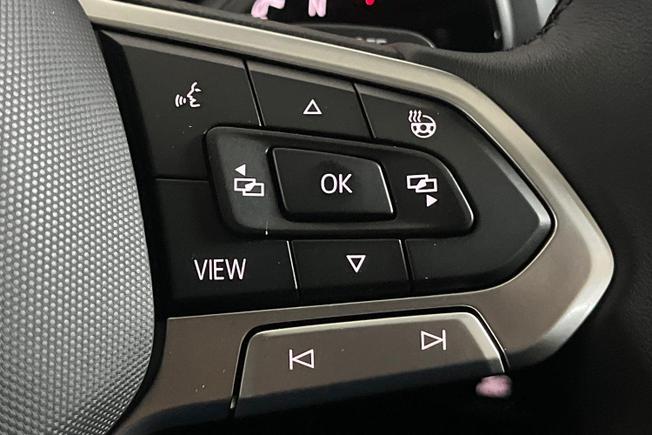 VOLKSWAGEN  Tiguan Photo 17