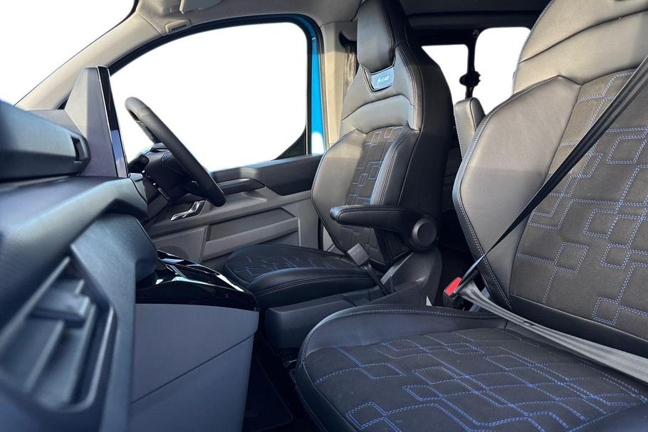 Used Ford TRANSIT CUSTOM L1DCIVMSRT9 4