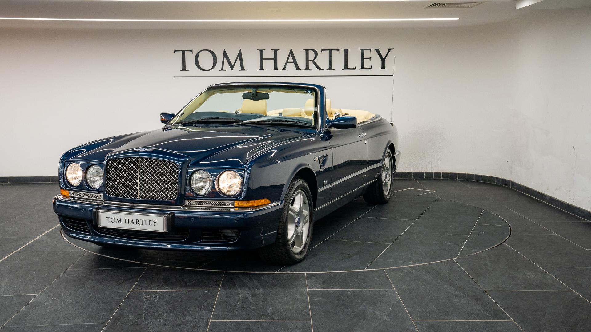 Bentley Azure Photo b4f9239b-910f-455f-9ea1-4bf5e29a65a6.jpg